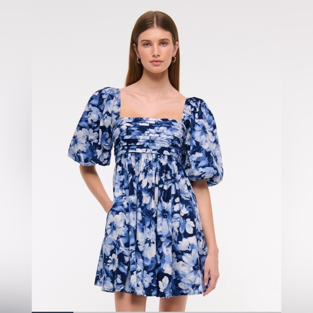 **PURPLE** A&F Emerson Poplin Puff Sleeve Dress